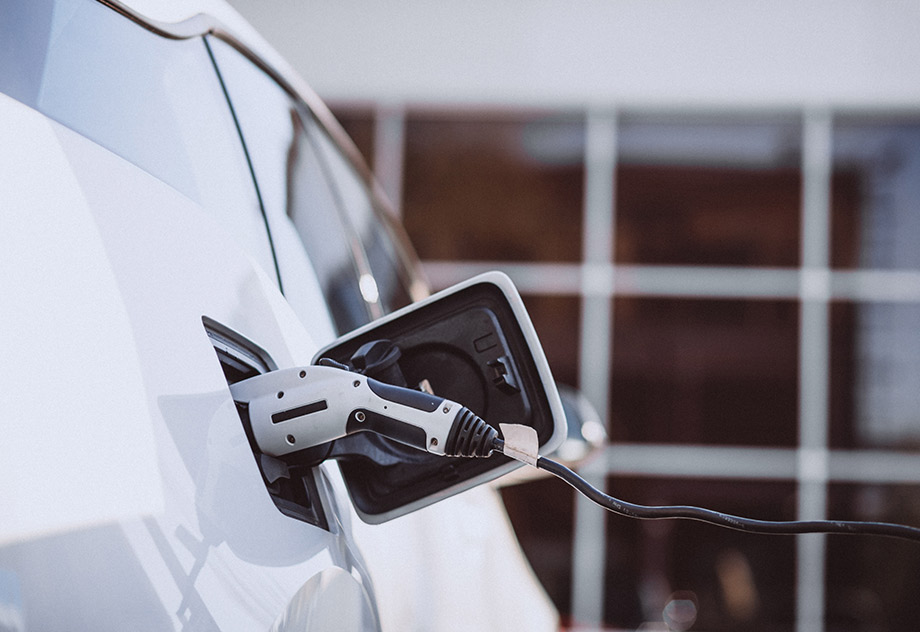 Aluminium, Electrifying The Future of Mobility