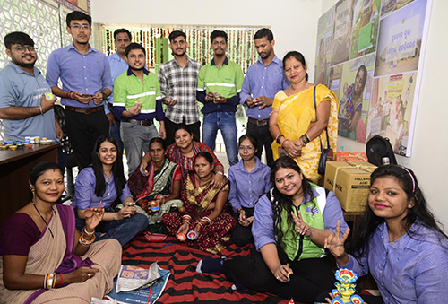 Vedanta Aluminium Fosters Festive Bonds Through Community Celebrations during Diwali